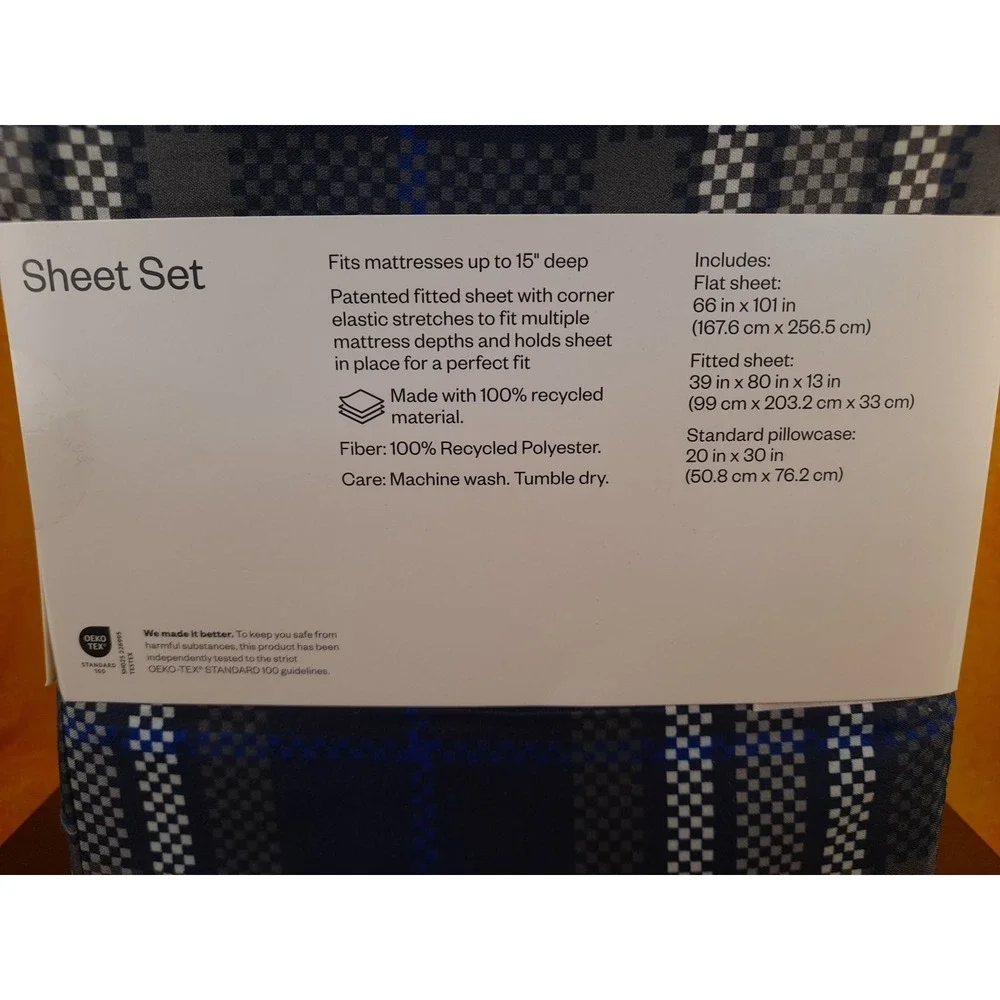 Room Essentials‎ Microfiber 3pc XL Twin Winkle Resistant Navy Blue Sheet Set